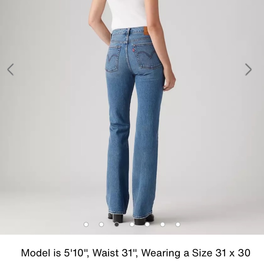 Levi’s Wedgie Bootcut- Medium Wash- Petite SZ 28, EUC - Picture 10 of 11